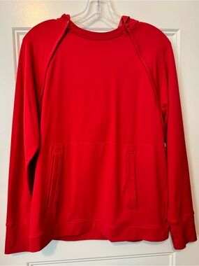 Care+Wear x Oscar de la Renta Red Port Access Hoodie Size M